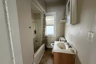 414 E Fairview Ave, South Bend, IN 46614 - Photo 11