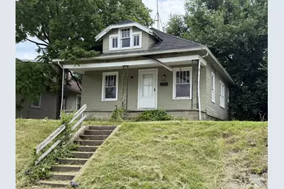414 E Fairview Avenue, South Bend, IN 46614 - Photo 1