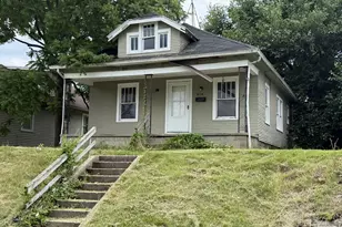 414 E Fairview Ave, South Bend, IN 46614 - Photo 1