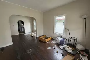 414 E Fairview Ave, South Bend, IN 46614 - Photo 3