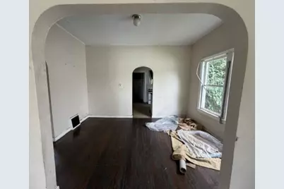 414 E Fairview Avenue, South Bend, IN 46614 - Photo 5