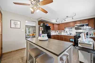 8940 White Oak Avenue, Munster, IN 46321 - Photo 7