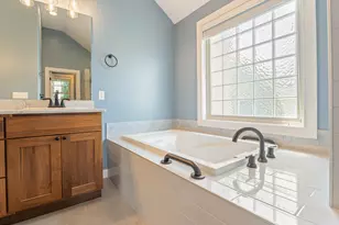 2251 Walker Dr, Valparaiso, IN 46385 - Photo 43