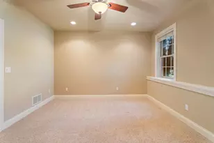 2251 Walker Dr, Valparaiso, IN 46385 - Photo 73