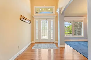 2251 Walker Dr, Valparaiso, IN 46385 - Photo 9