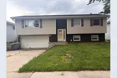 9205 Prairie Avenue, Highland, IN 46322 - Photo 1