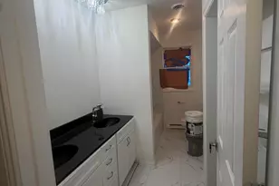 9205 Prairie Ave, Highland, IN 46322 - Photo 5
