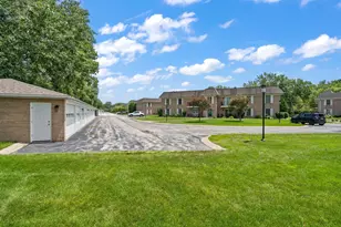 2629 Georgetowne Dr, Highland, IN 46322 - Photo 21
