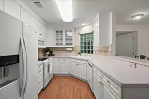 2629 Georgetowne Dr, Highland, IN 46322 - Photo 11