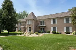 2629 Georgetowne Dr, Highland, IN 46322 - Photo 1