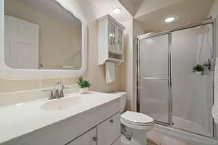 2629 Georgetowne Dr, Highland, IN 46322 - Photo 15