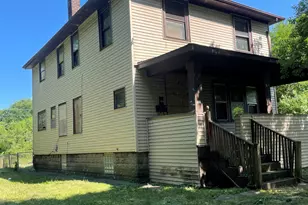 645 Maryland St, Gary, IN 46402 - Photo 1