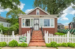 2256 White Oak Ave, Whiting, IN 46394 - Photo 1