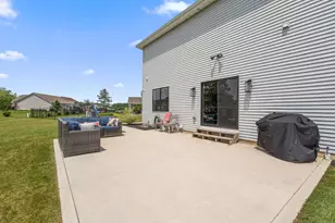 8892 Morning Crest Ct, Saint John, IN 46373 - Photo 31