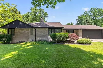 120 E Oak Hill Road, Chesterton, IN 46304 - Photo 1