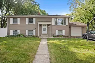 1706 McCord Rd, Valparaiso, IN 46383 - Photo 1