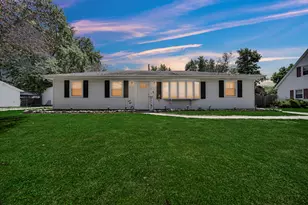 382 Stone Hill Dr, Valparaiso, IN 46385 - Photo 23