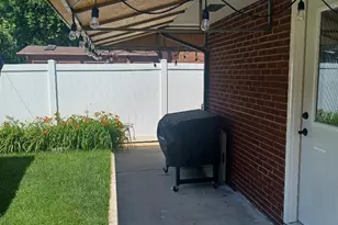 8246 Northcote Ave, Munster, IN 46321 - Photo 33