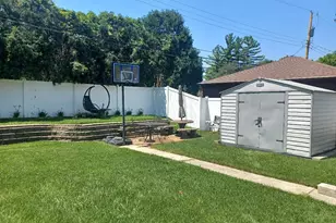 8246 Northcote Ave, Munster, IN 46321 - Photo 51