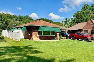 8246 Northcote Ave, Munster, IN 46321 - Photo 3
