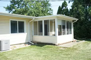 784 Governor Rd, Valparaiso, IN 46385 - Photo 23