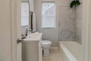 555 Taft Pl, Gary, IN 46404 - Photo 9