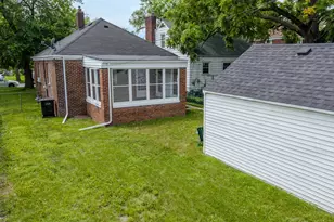 555 Taft Pl, Gary, IN 46404 - Photo 31