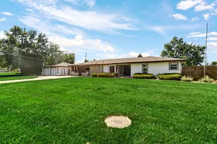 1213 River Dr, Munster, IN 46321 - Photo 3