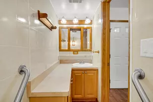 1213 River Dr, Munster, IN 46321 - Photo 11