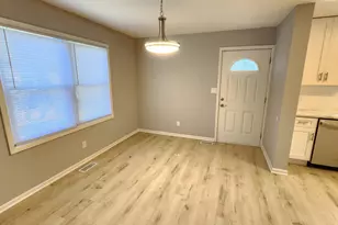912 Sibley St, Hammond, IN 46320 - Photo 11