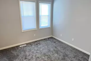 912 Sibley St, Hammond, IN 46320 - Photo 17