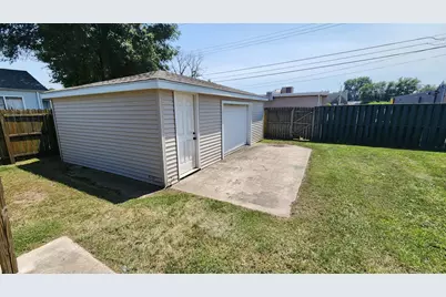 916 Cherry Street, Hammond, IN 46324 - Photo 23