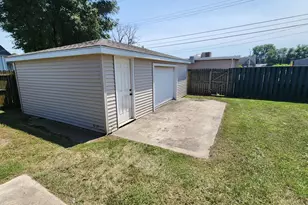 916 Cherry St, Hammond, IN 46324 - Photo 23