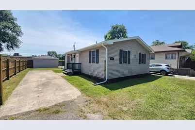 916 Cherry Street, Hammond, IN 46324 - Photo 1