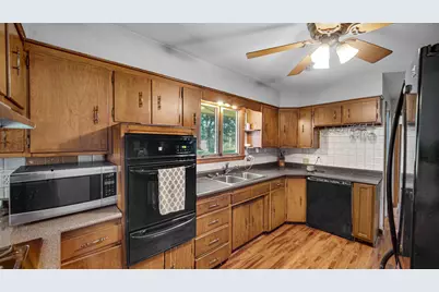 501 N Ohio Street, Hobart, IN 46342 - Photo 9