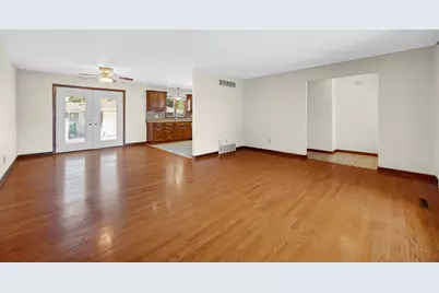 9301 Southmoor Avenue, Highland, IN 46322 - Photo 3
