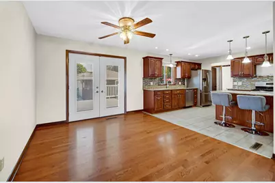 9301 Southmoor Avenue, Highland, IN 46322 - Photo 5