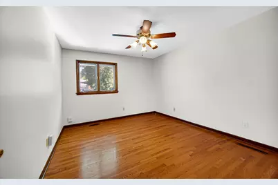 9301 Southmoor Avenue, Highland, IN 46322 - Photo 13