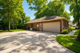 507 Eastwood Dr, Kouts, IN 46347 - Photo 5