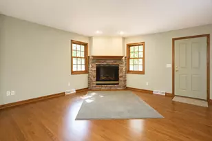 507 Eastwood Dr, Kouts, IN 46347 - Photo 9