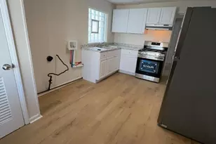 2425 Prospect St, Gary, IN 46407 - Photo 5