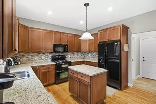 9723 Elle Ave, Saint John, IN 46373 - Photo 11