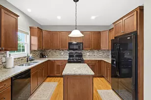 9723 Elle Ave, Saint John, IN 46373 - Photo 13