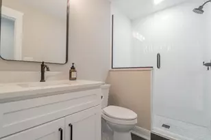 8201 Alexander St, Schererville, IN 46375 - Photo 43