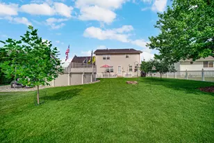 601 Sunflower Ln, Dyer, IN 46311 - Photo 3
