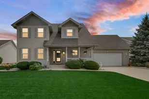 601 Sunflower Ln, Dyer, IN 46311 - Photo 1