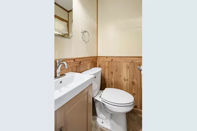 2400 E Cleveland Avenue, Hobart, IN 46342 - Photo 7
