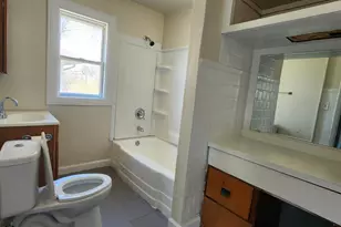 615 Vermont St, Gary, IN 46402 - Photo 5