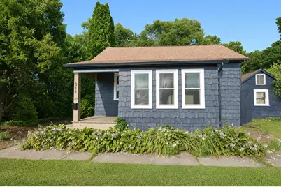 811 Rumely Street, La Porte, IN 46350 - Photo 3