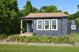 811 Rumely St, La Porte, IN 46350 - Photo 3